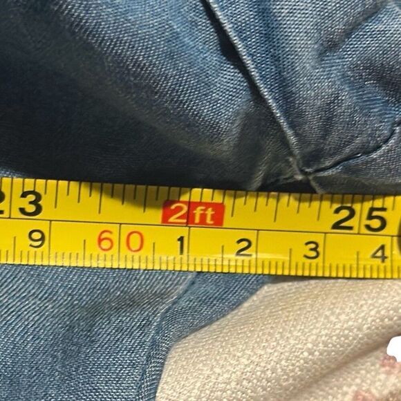 Thread & Supply Blue Star Print Button-up Chambray Frayed Hem Shirt Ladies Large - Picture 10 of 11